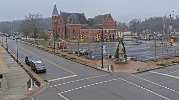 Weather camera view of City of Connersville.