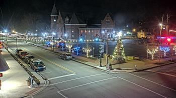 Weather camera view of City of Connersville.