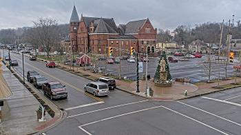 Weather camera view of City of Connersville.