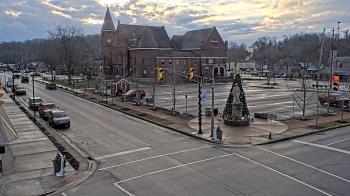 Weather camera view of City of Connersville.