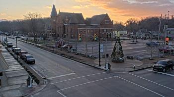 Weather camera view of City of Connersville.