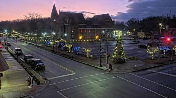 Weather camera view of City of Connersville.
