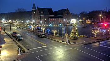Weather camera view of City of Connersville.