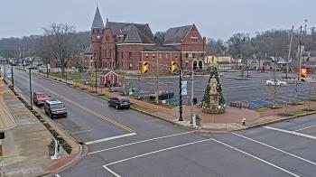 Weather camera view of City of Connersville.