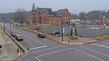 Weather camera view of City of Connersville.