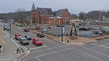 Weather camera view of City of Connersville.