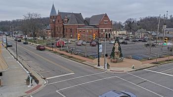 Weather camera view of City of Connersville.