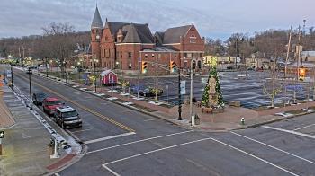 Weather camera view of City of Connersville.