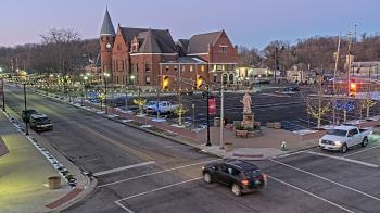 Weather camera view of City of Connersville.