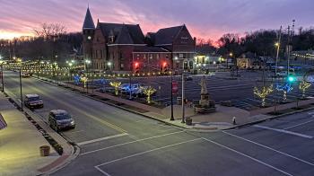 Weather camera view of City of Connersville.
