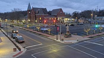 Weather camera view of City of Connersville.