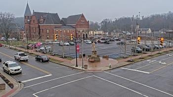 Weather camera view of City of Connersville.