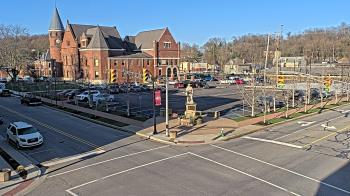 Weather camera view of City of Connersville.