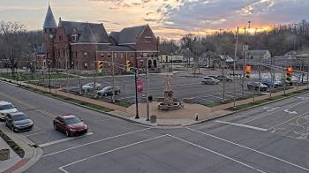 Weather camera view of City of Connersville.