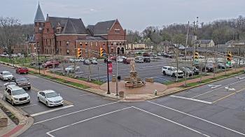 Weather camera view of City of Connersville.