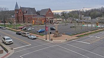 Weather camera view of City of Connersville.