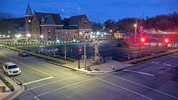 Weather camera view of City of Connersville.