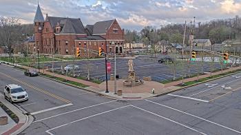 Weather camera view of City of Connersville.