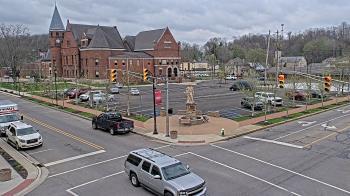 Weather camera view of City of Connersville.