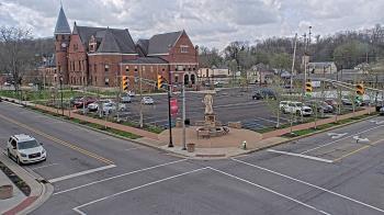 Weather camera view of City of Connersville.
