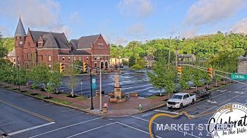 Weather camera view of City of Connersville.