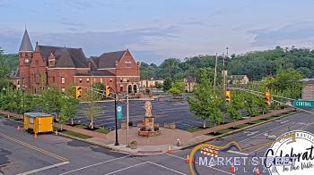 Weather camera view of City of Connersville.