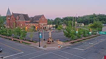 Weather camera view of City of Connersville.