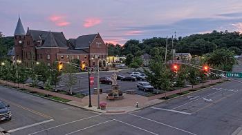 Weather camera view of City of Connersville.