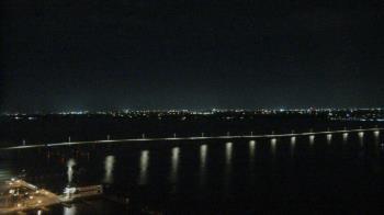 Weather camera view of Edison Grand tower 350 ft elev..