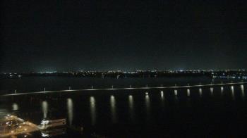 Weather camera view of Edison Grand tower 350 ft elev..