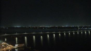 Weather camera view of Edison Grand tower 350 ft elev..