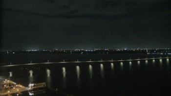 Weather camera view of Edison Grand tower 350 ft elev..