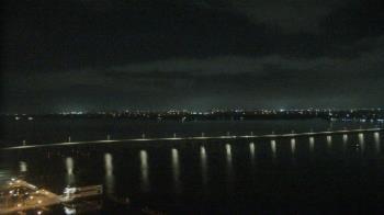 Weather camera view of Edison Grand tower 350 ft elev..