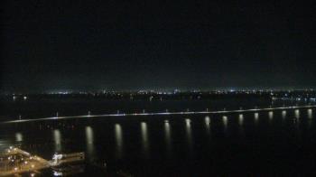 Weather camera view of Edison Grand tower 350 ft elev..