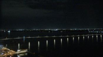 Weather camera view of Edison Grand tower 350 ft elev..