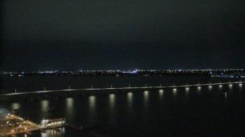 Weather camera view of Edison Grand tower 350 ft elev..