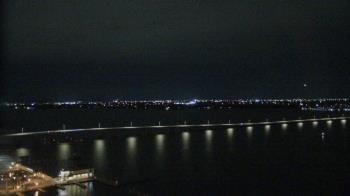 Weather camera view of Edison Grand tower 350 ft elev..