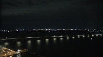 Weather camera view of Edison Grand tower 350 ft elev..