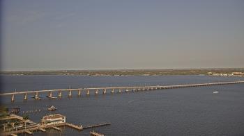 Weather camera view of Edison Grand tower 350 ft elev..