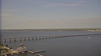 Weather camera view of Edison Grand tower 350 ft elev..