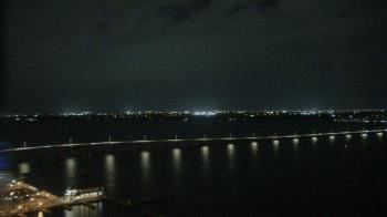 Weather camera view of Edison Grand tower 350 ft elev..