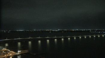 Weather camera view of Edison Grand tower 350 ft elev..