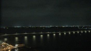 Weather camera view of Edison Grand tower 350 ft elev..