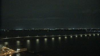 Weather camera view of Edison Grand tower 350 ft elev..