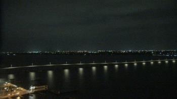 Weather camera view of Edison Grand tower 350 ft elev..