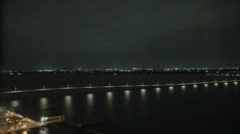 Weather camera view of Edison Grand tower 350 ft elev..