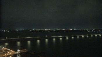 Weather camera view of Edison Grand tower 350 ft elev..