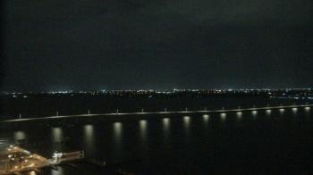 Weather camera view of Edison Grand tower 350 ft elev..