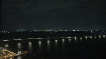 Weather camera view of Edison Grand tower 350 ft elev..