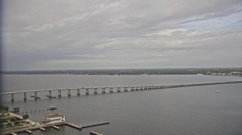 Weather camera view of Edison Grand tower 350 ft elev..